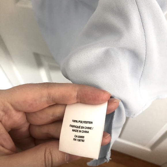 Medium Reitmans Blue Sleeveless Blouse - Picture 6 of 6